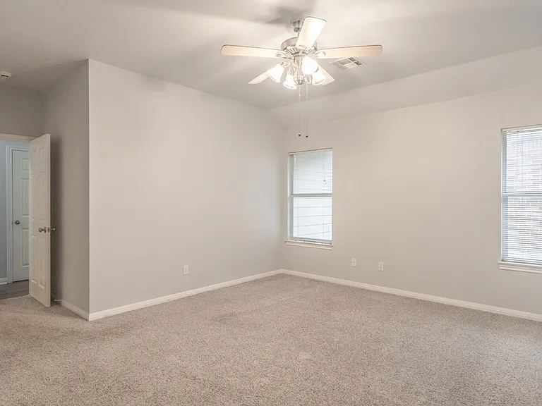 8214 Cornerwood Dr — Photo 30