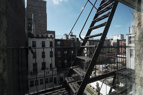 Rented by Renetta Real Estate | media 53