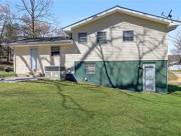 2nd image of 1408 Prospect Rd