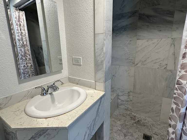 3030 Plaza St #2 — Photo 6
