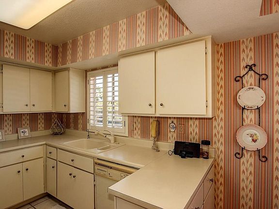 3rd image of 4554 E Paradise Village Pkwy N Unit 250