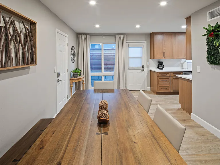 1648 El Prado Ave — Photo 12