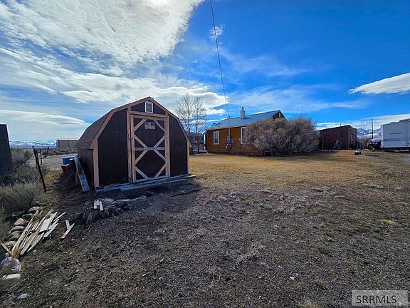 3rd image of 401 S 3rd St