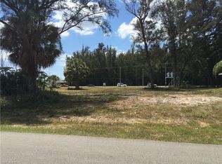 1032 SW 15th Pl, Cape Coral, FL 33991
