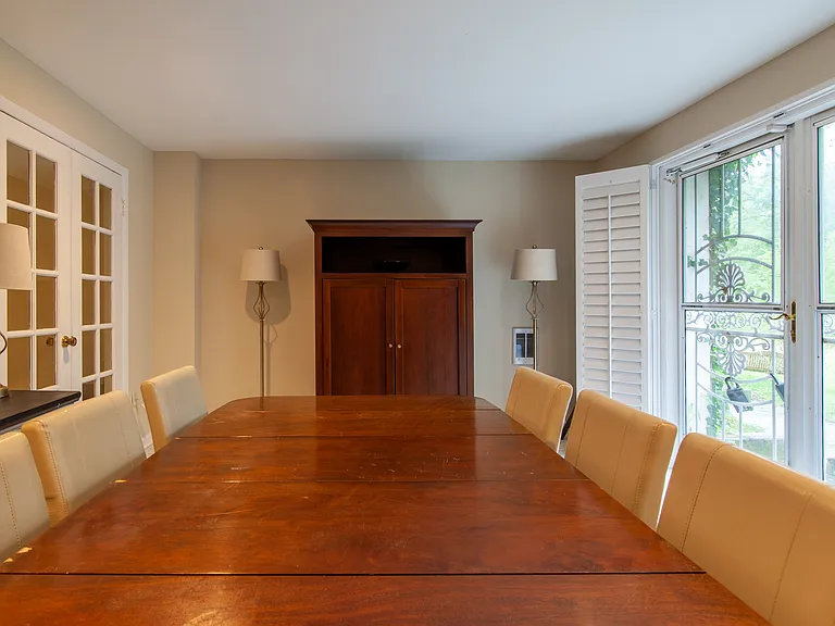 6034 Chesterbrook Rd #B — Photo 11