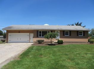 175 Maplewood Dr, Jefferson, OH 44047