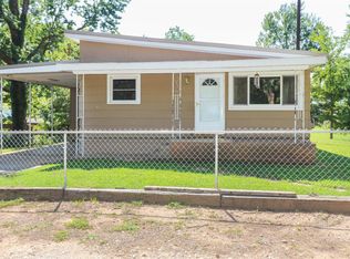 220 N Glenwood St, Coffeyville, KS 67337