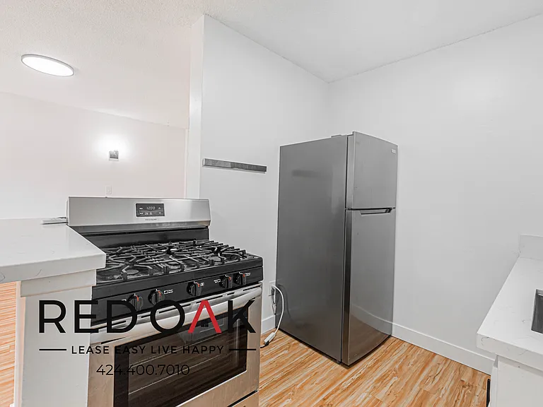 12605 Kensington Ln #7 — Photo 6