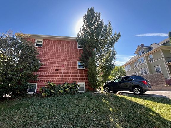 3rd image of 3323 & 3325 Webster St #5