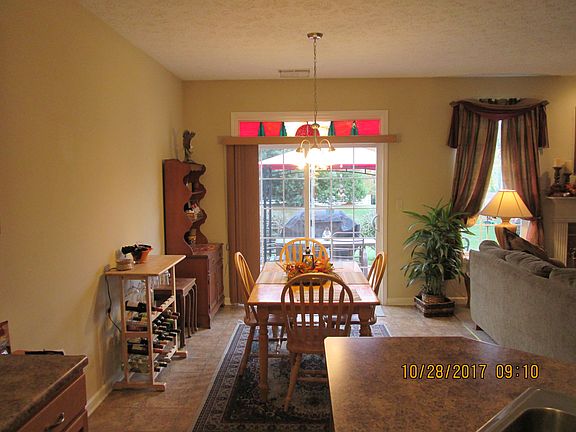 3rd image of 2387 Burgundy Way