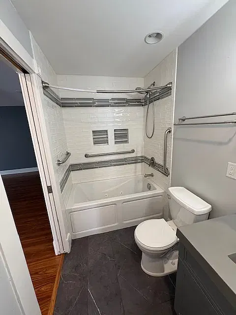4 bed, 2000 sqft, $2,300 — Photo 3