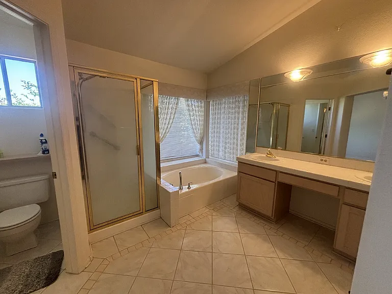 2424 Ocean Front Dr — Photo 12
