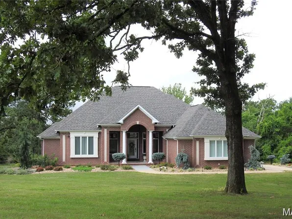 10840 Breeden Dr, Rolla, MO 65401