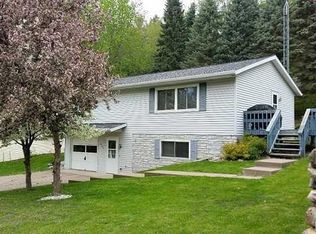 635 10th Ave, Bloomer, WI 54724