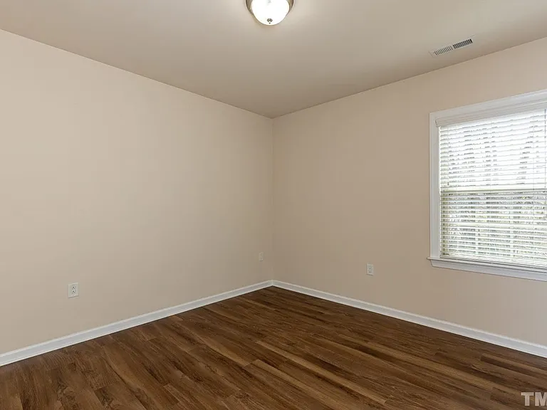 407 Daylin Dr — Photo 28