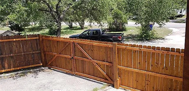 305 S Cougar Ave — Photo 18