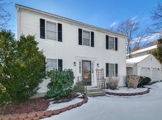 10 Crowningshield Rd, Worcester, MA 01604
