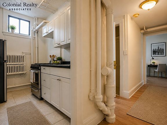 2nd image of 232 Walnut St #30