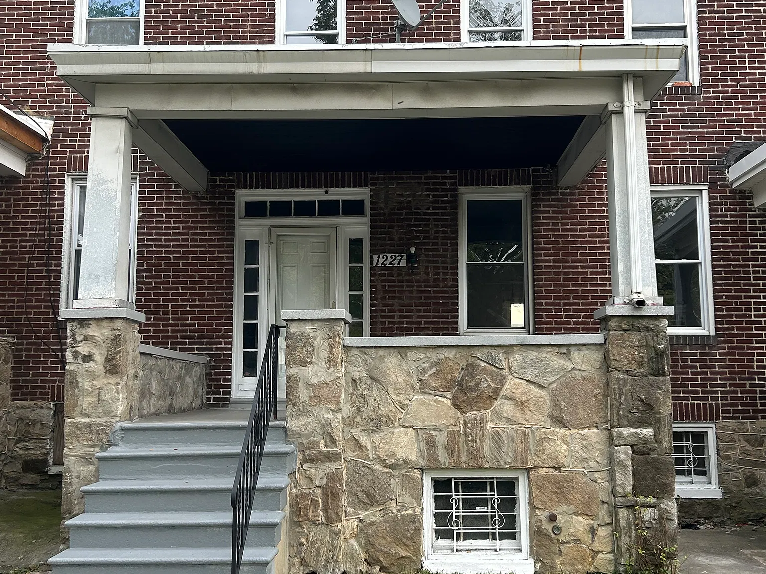 4 bed, 1634 sqft, $1,800 — Photo 1