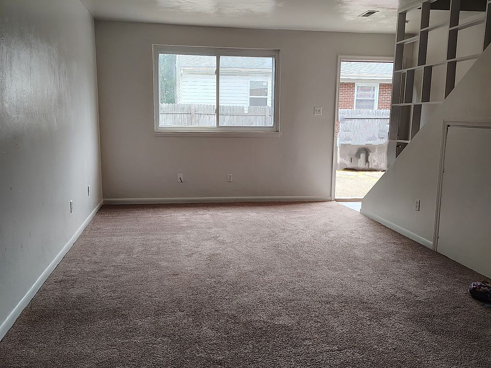 1st image of 623 Dudley Ave APT C
