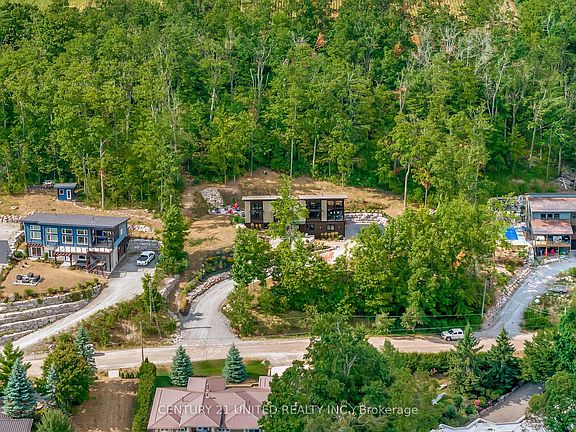 3rd image of 72 Darling Dr