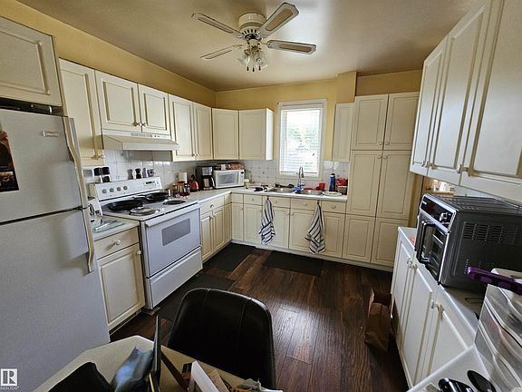 4th image of 10438 147th St NW