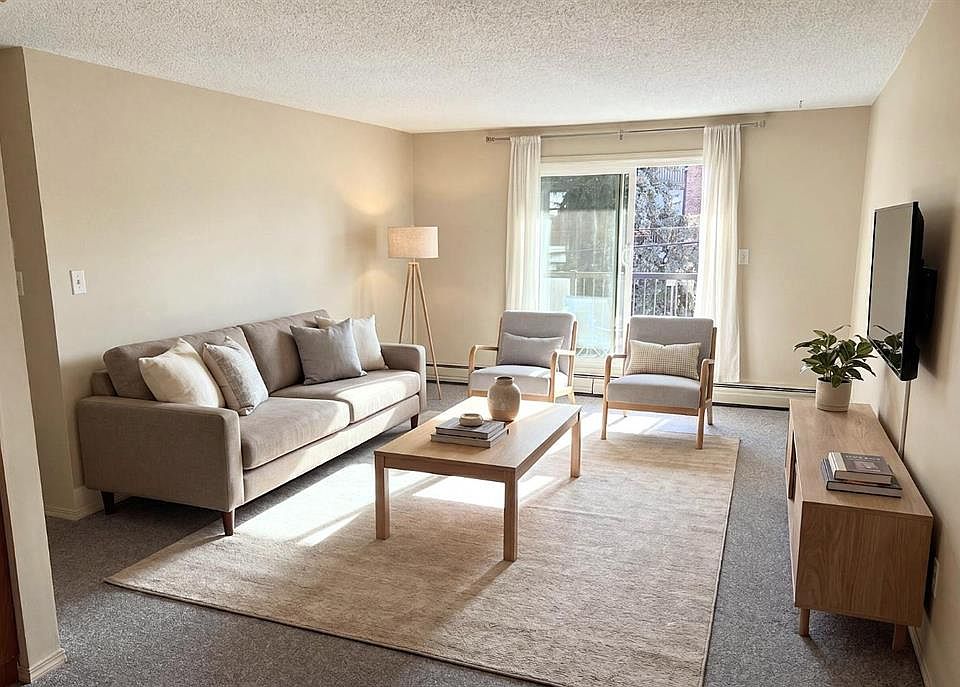 1st image of 617 56th Ave SW #307