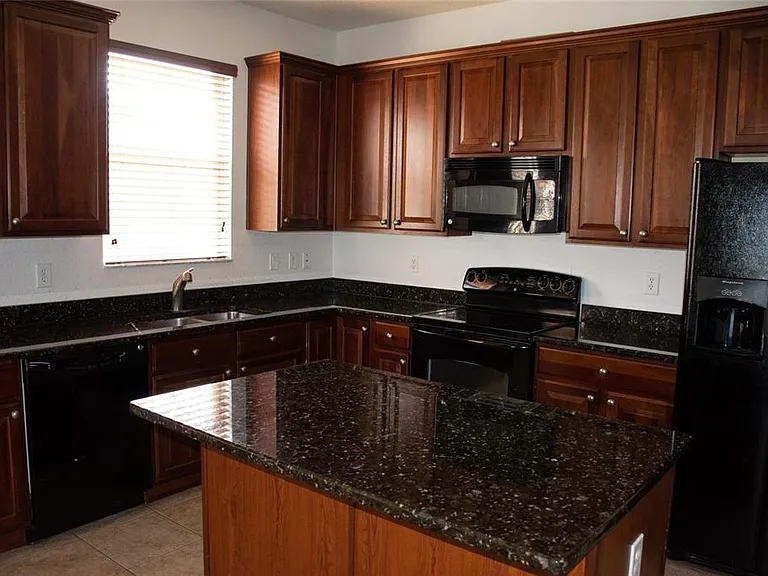 2504 Ladoga Dr — Photo 6