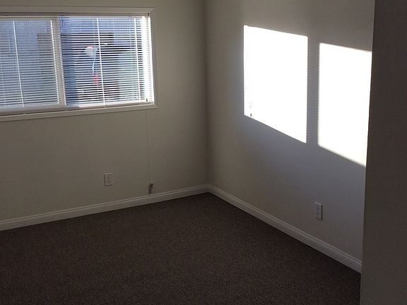 3rd image of 43-49 E McFarlane Dr #43