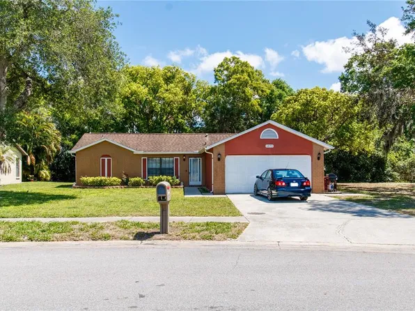 6850 Hills Dr, New Port Richey, FL 34653