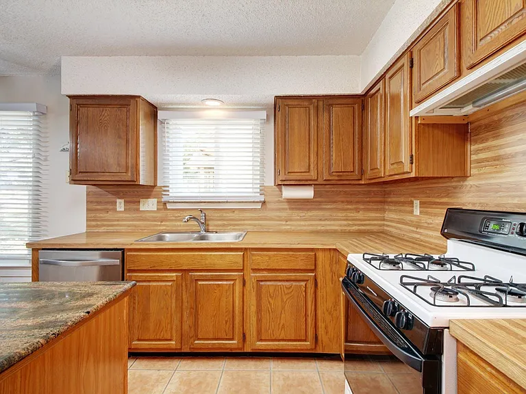 12607 Andromeda Cv — Photo 5