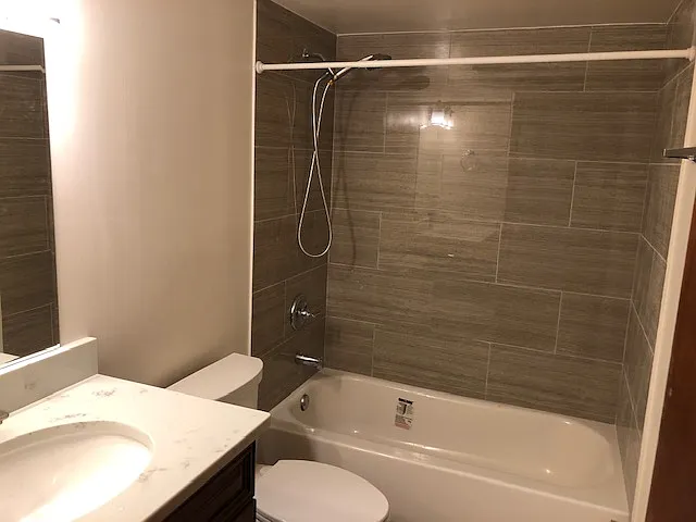739 S Claremont Ave — Photo 27