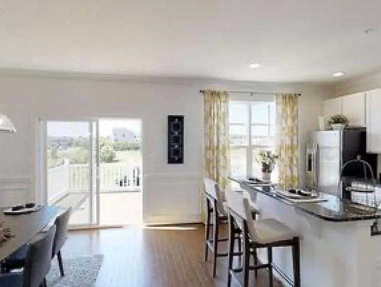 313 Ashby Commons Dr — Photo 29