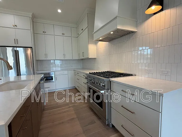432 Dover Ave — Photo 12