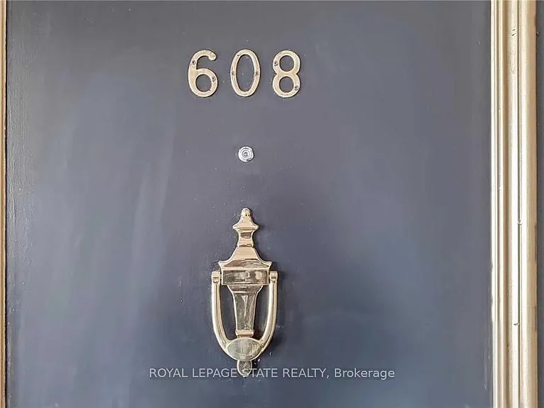 135 James St S #608 — Photo 12