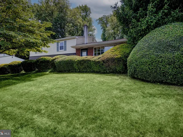 2500 Ball Rd, Willow Grove, PA 19090