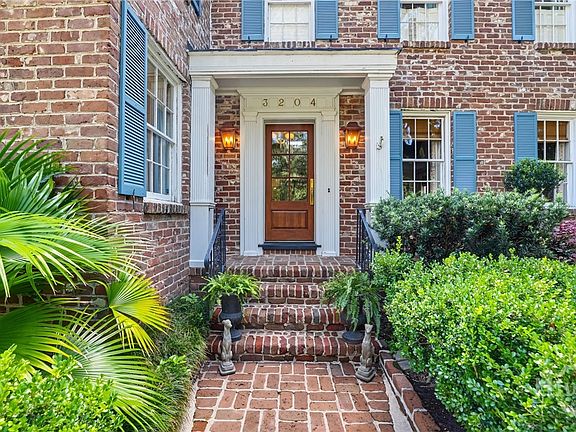 3rd image of 3204 Abercorn Street