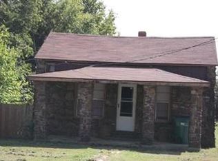 707 W Johnson Ave, Springdale, AR 72764