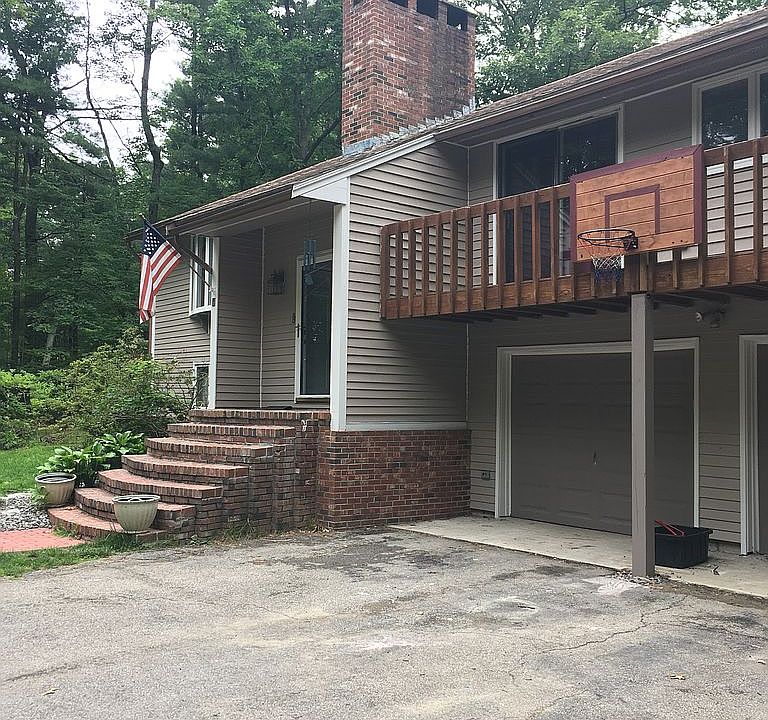 Atrium style entrance