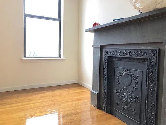 Rented by Lang Realty LLC | media 16