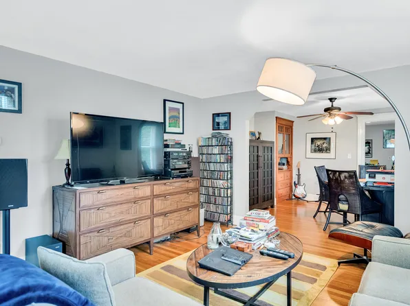 9 Keefe Ave, Newton Upper Falls, MA