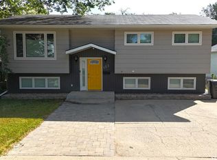 153 5th Ave NE, Swift Current, SK S9H2L1