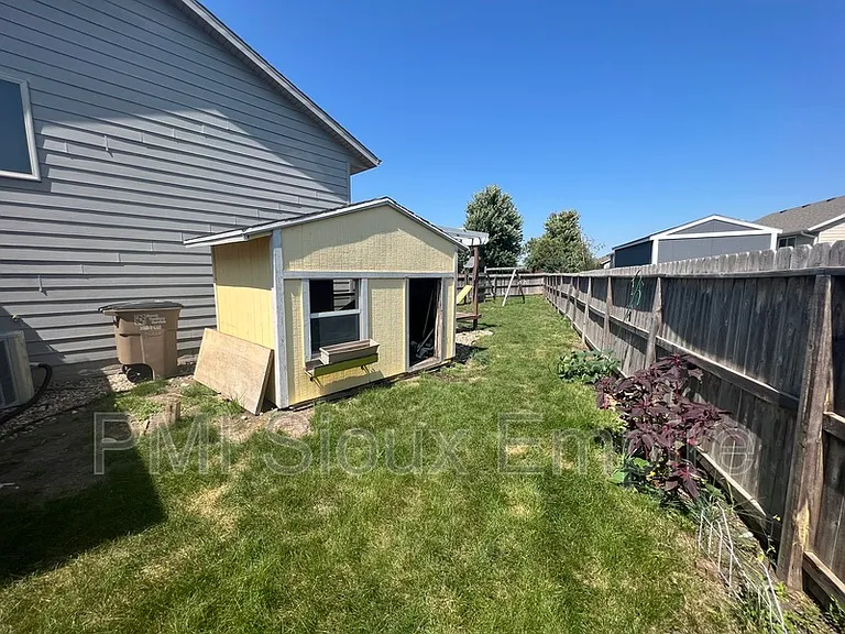 4829 S Wilson Ave — Photo 22