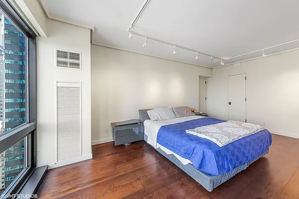 Sold by Maltz Auctions Inc | media 31