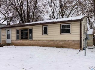 804 N Williams Ave, Sioux Falls, SD 57104