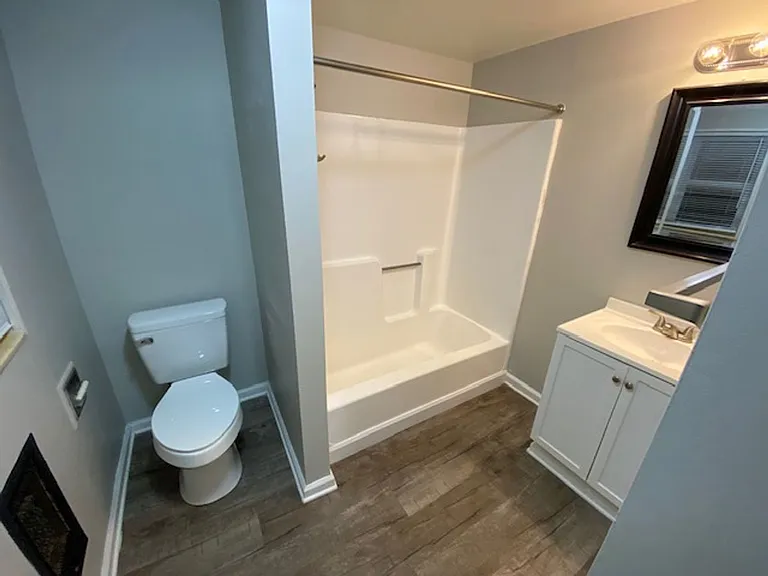 204 Courtyard Cir — Photo 19