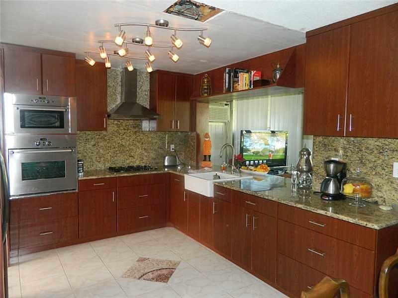 2nd image of 4917 NW 43rd Ct