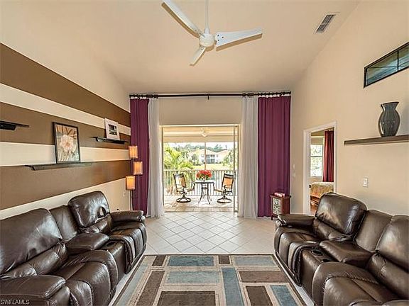 3rd image of 380 Robin Hood Cir Unit 202