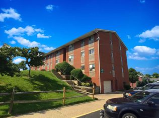1350 Evers Dr APT 27, Pittsburgh, PA 15206