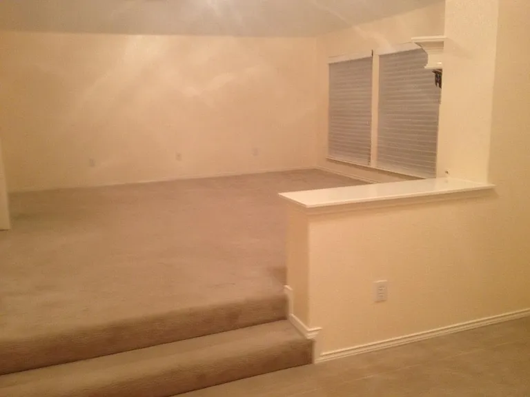 1086 London Dr — Photo 17